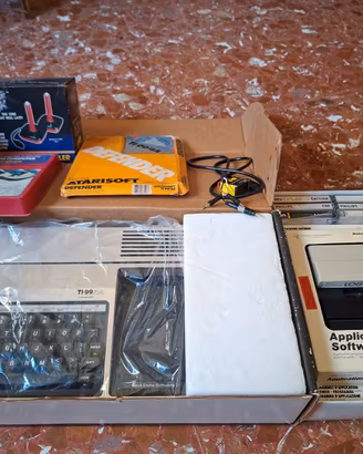 Home computer Texas Instruments TI-99 4/A