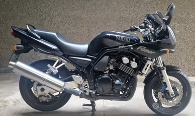 YAMAHA FAZER 600