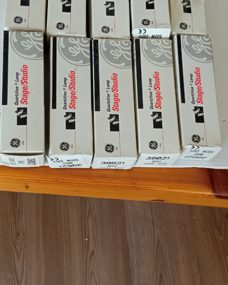 Stock di 12 lampade teatrali 500 watt nuove
