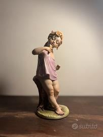 Statua Capodimonte Bruno Merli– Bambina con gelato