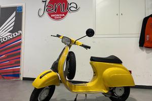 Vespa 50 special completamente restaurata da Dibiu