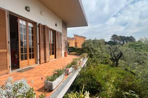 Casa semindipendente Montepertico (SP)