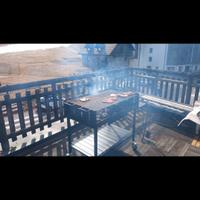 Barbecue a carbonella con ruote