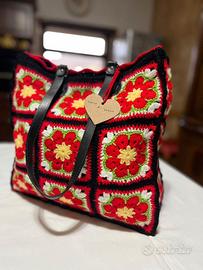 Borsa fatta all'uncinetto