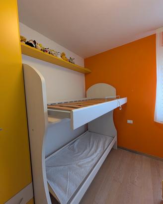 cameretta con letto a castello