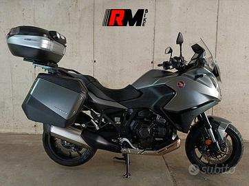 Honda NT 1100 DCT '22 Bauletto Givi 56 lt