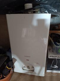 Caldaia a gas NON funzionante per pezzi di ricambi