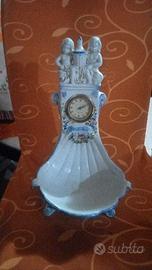 OGGETTO IN CERAMICA E CON OROLOGIO WALTER