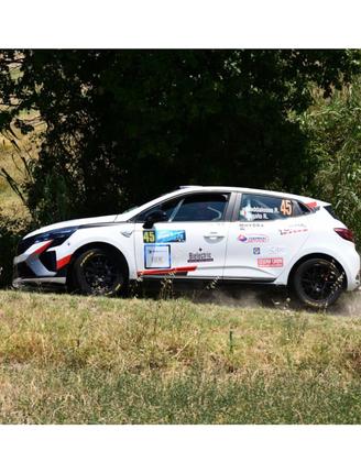 Renault Clio rally5
