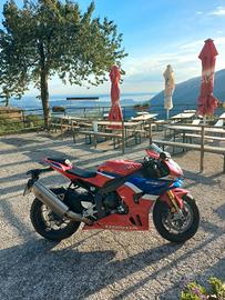 HONDA CBR1000RRR SP