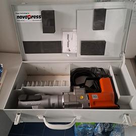 Pressatrice elettrica Novopress