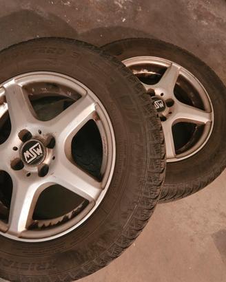 Cerchi in lega MSW 15" con gomme invernali