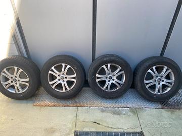 Cerchi in lega Hyundai gomme 215 70 16 100T