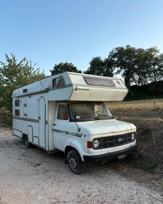 Camper Ford