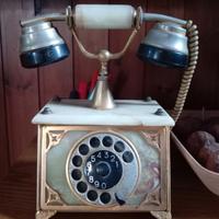 Telefono vintage in onice