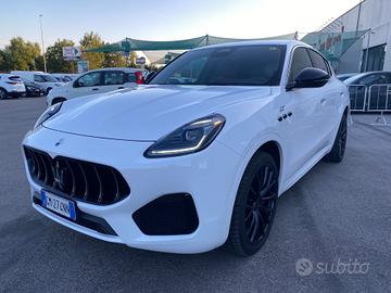 Maserati Grecale MHEV 300 CV AWD GT