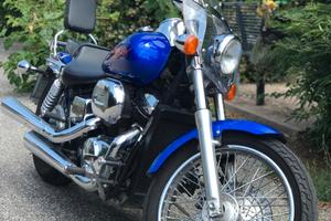 Motociclo Honda Black Widow