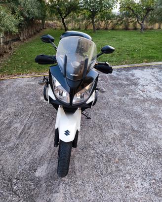 Suzuki V-strom 650