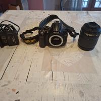 Nikon D5000 + teleobiettivo + accessori