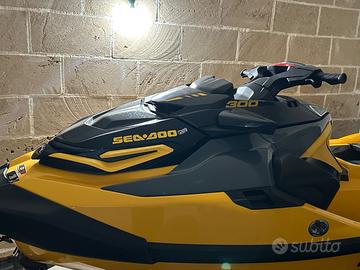 Moto d'acqua sea doo rxt 300