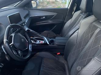 PEUGEOT 3008 GT LINE