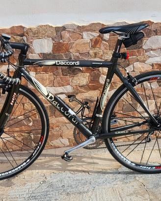 bici in carbonio marca Daccordi 