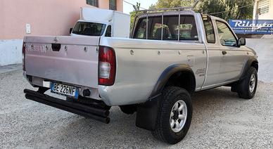 Nissan Navara 2.5 TD Pick Up