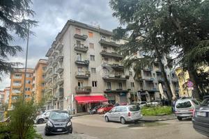 4 LOCALI A BENEVENTO