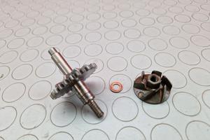 POMPA ACQUA HONDA CR 85 2006 2005 CR 80 2004 2007