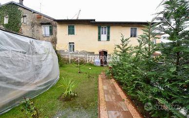 SOLUZIONE INDIPENDENTE DA RISTRUTTURARE CON BOX E