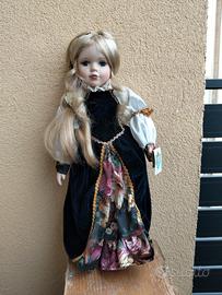 bambola in porcellana 