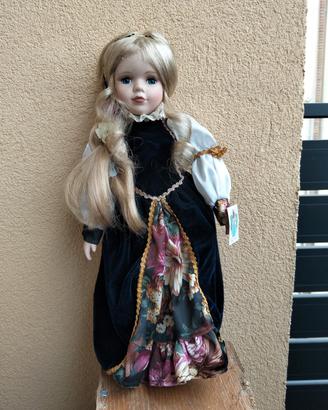bambola in porcellana 