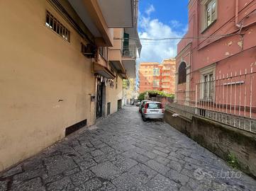 BOX A TORRE DEL GRECO