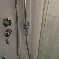 Piatto doccia cabina.