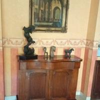 antiquariato credenza inglese