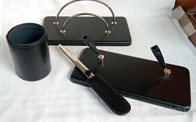 Set da scrivania Munari in pelle e acciaio 
