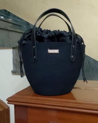 Borsa cucita a mano