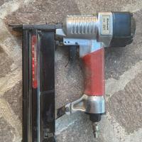 Graffettatrice pneumatica