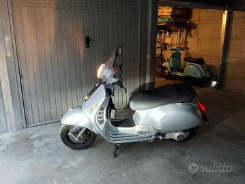 vespa gts 250