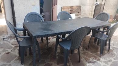 Tavolo da giardino con 6 sedie