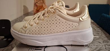 scarpe nuove solo soprani mai usate numero 37