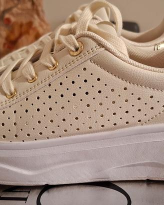scarpe nuove solo soprani mai usate numero 37