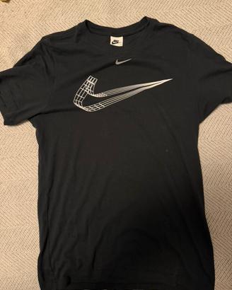T-shirt Nike