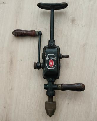 trapano a manovella vintage