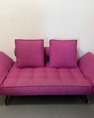 Divano moderno color fucsia/viola, ottime condizio