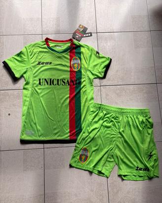 kit maglia e pantaloncino ternana calcio XS