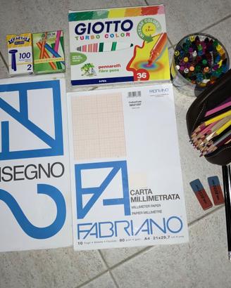 Lotto Cartoleria scuola: album, colori, pennarelli