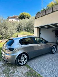 Alfa Romeo 147 1.9 tetto panoramico