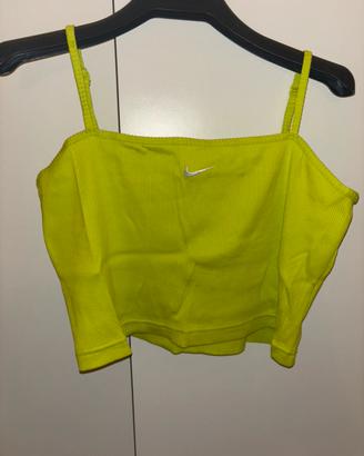 Top Nike