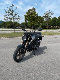 Honda cb125r 2022